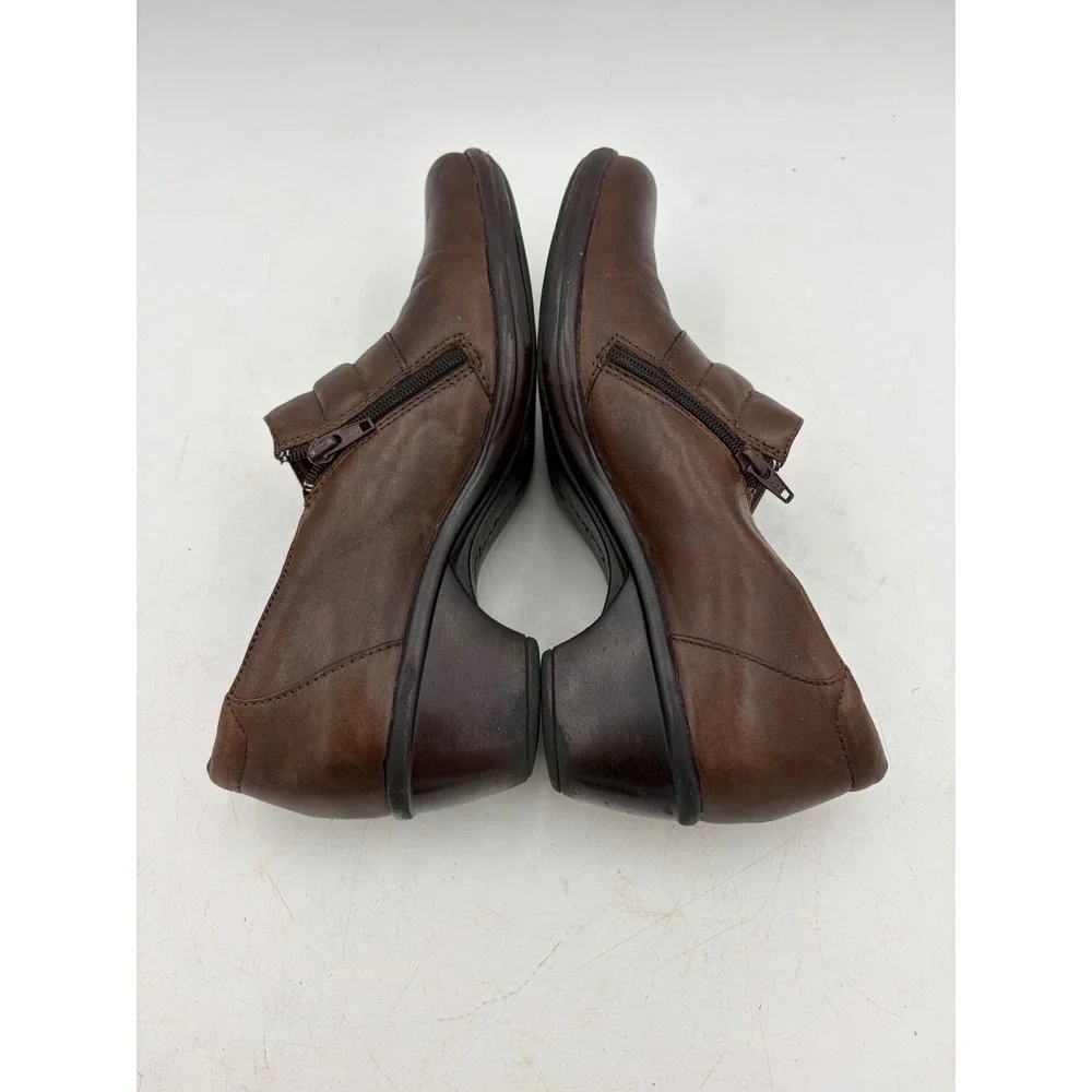 Clarks Ingalls Ankle Booties Heels Brown Leather Women 8M Academia Boho Work Y2K